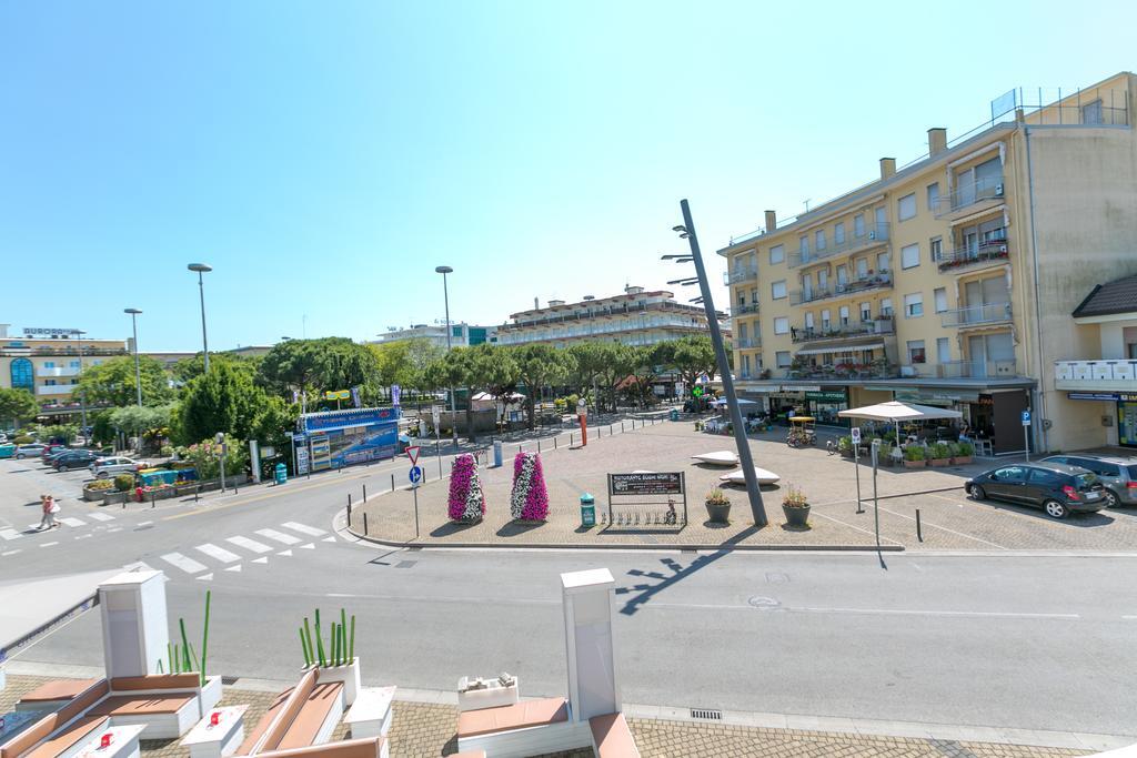 Hotel Colonna Лидо-ди-Езоло Экстерьер фото